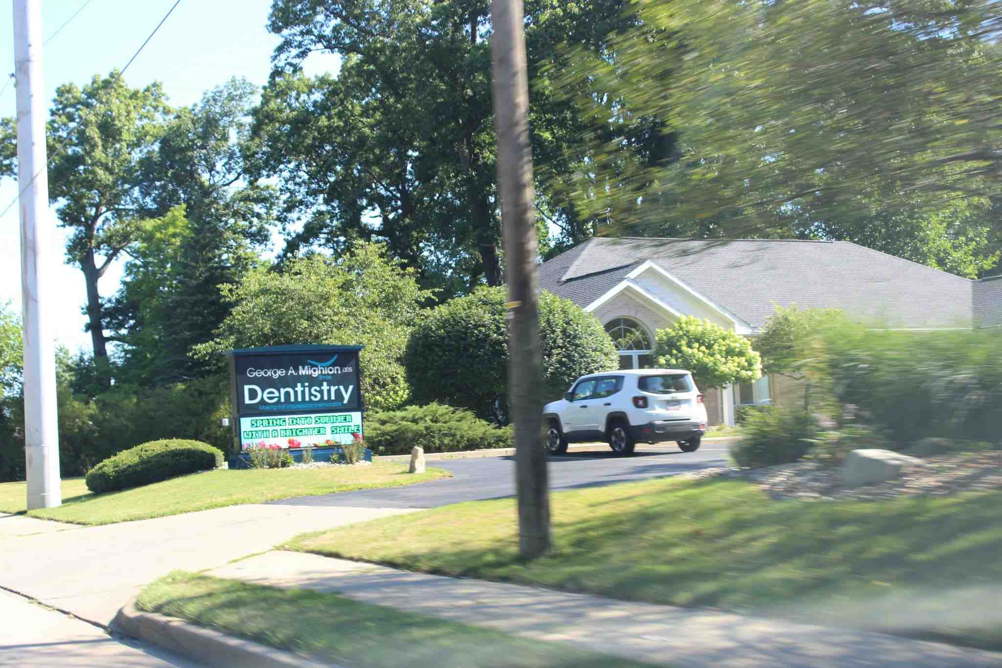 Can cosmetic braces straighten teeth?