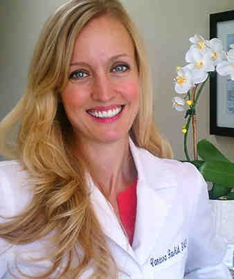 How do I choose a cosmetic dentist?