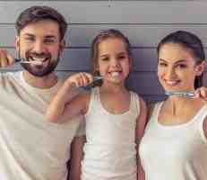 How do I choose a cosmetic dentist?