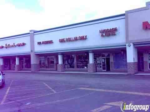 What type of dentist does cosmetic dentistry?