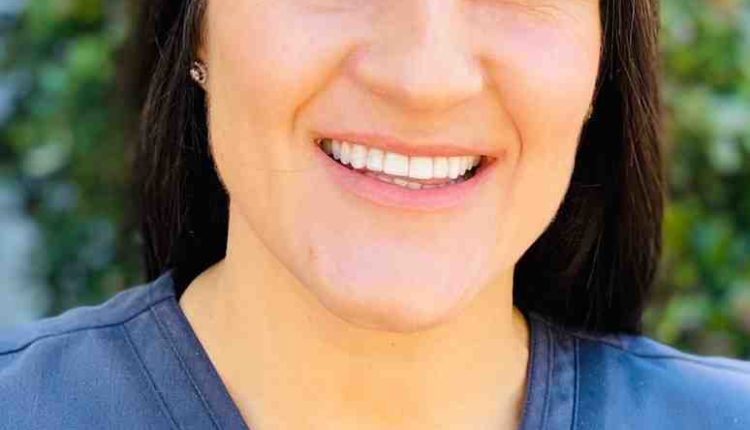 Cosmetic dentistry dental assistant