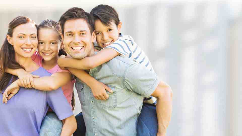 What type of dentist does cosmetic dentistry?