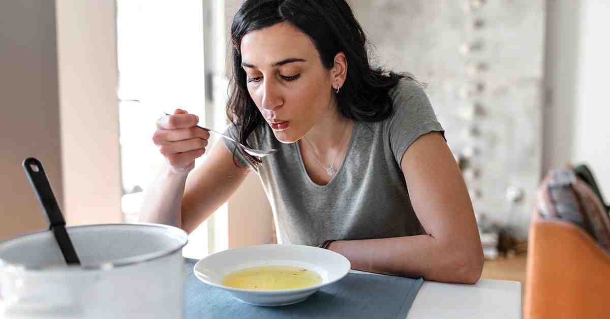 Can I eat pizza after dental implant?