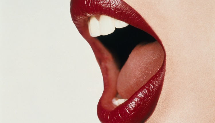 Do dental implants cause bad breath