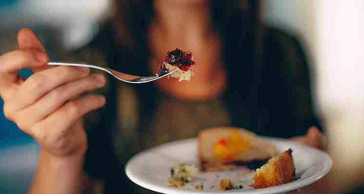 How long to eat soft foods after dental implant