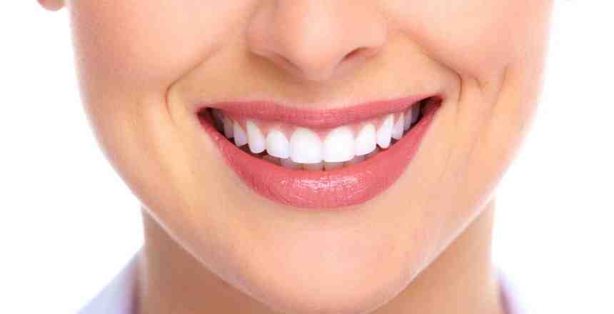 How much does insurance pay for dental implants?