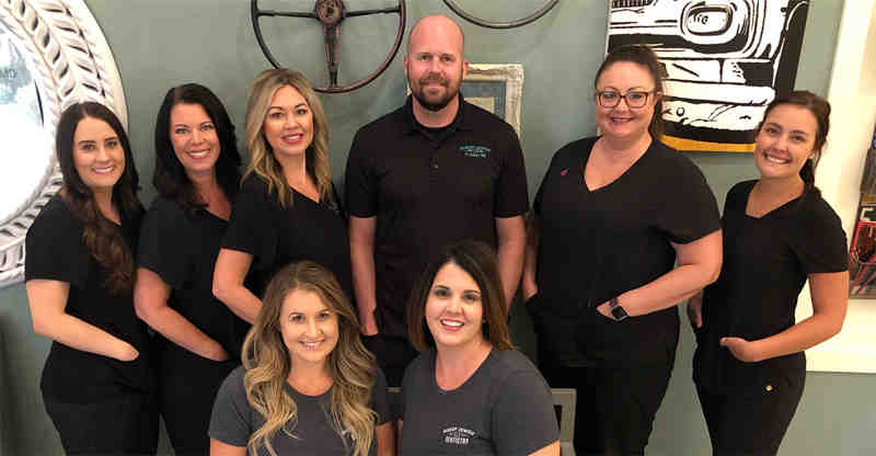 How much does it cost to veneer all your teeth?