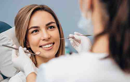 How much is a set of veneer teeth?