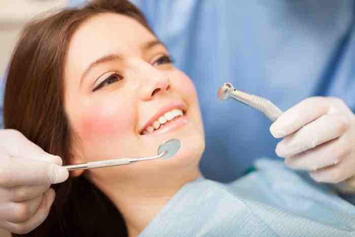 What is the downside of dental implants?