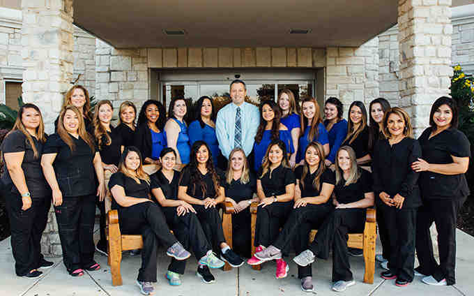 How much do cosmetic dental veneers cost?