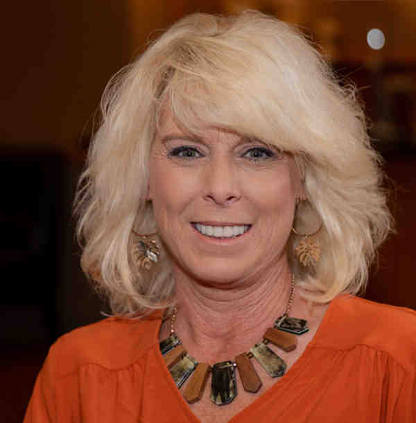 What is the lowest cost for dental implants?