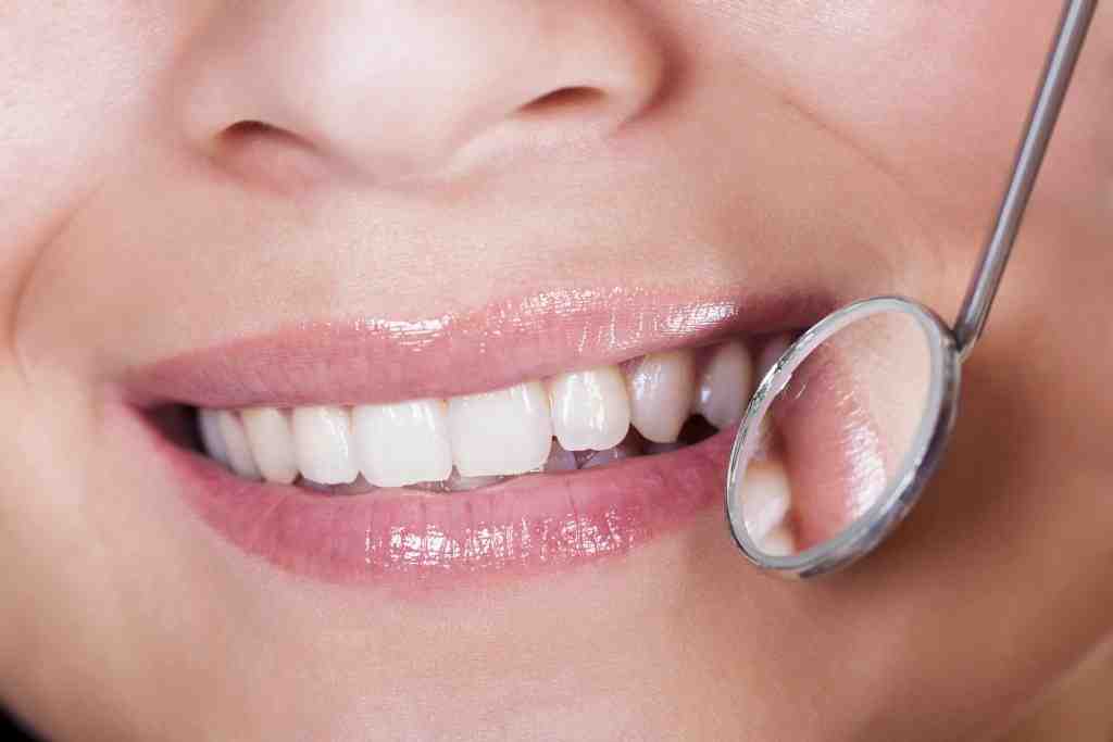 How much should a full set of dental implants cost?