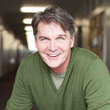 How often should dental implants be removed?