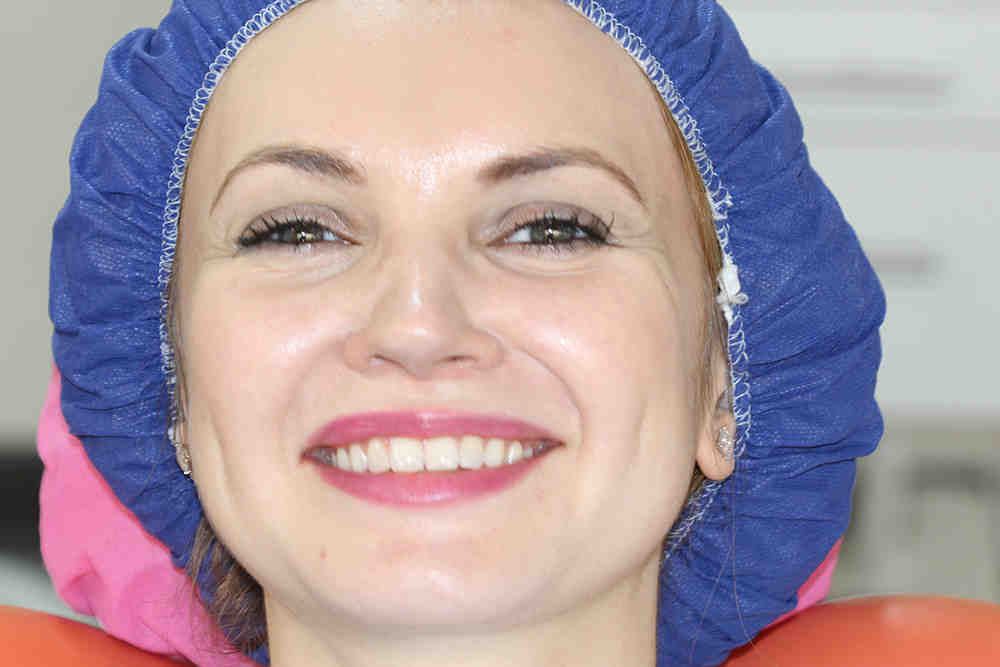 What happens when a dental implant is loose?