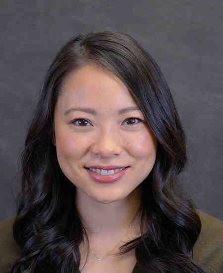 How do I find a reputable cosmetic dentist?