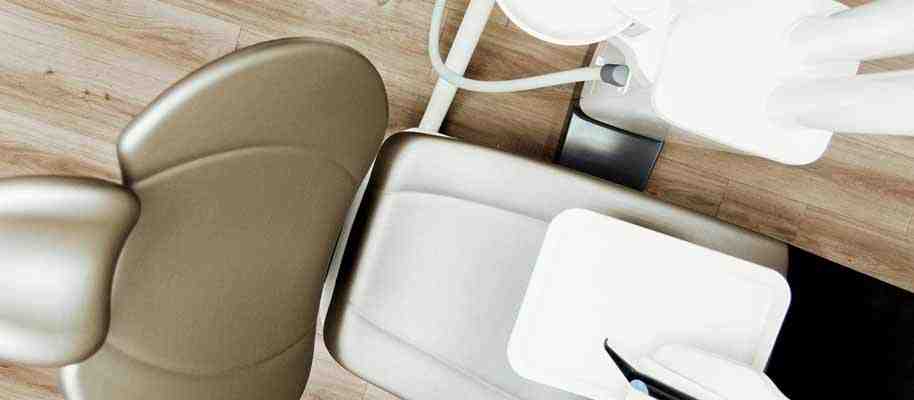 How much does insurance pay for dental implants?