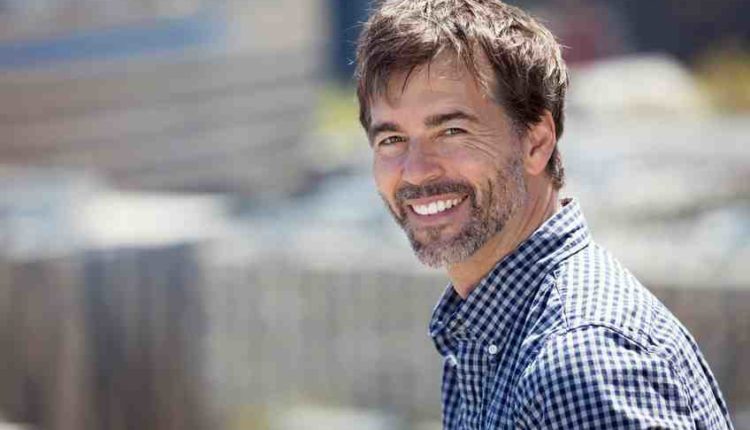 What is the average cost per tooth for dental implants