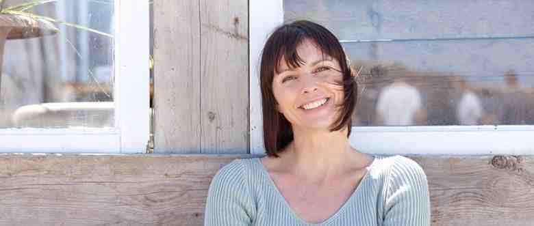 Who are candidates for dental implants?