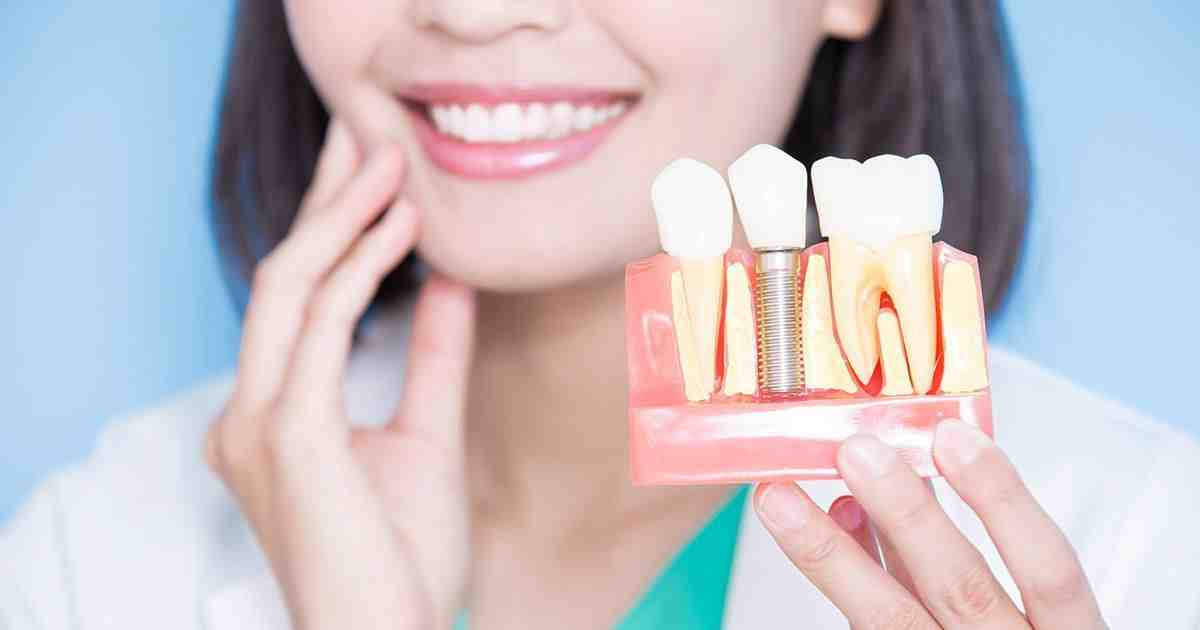 Can you get an infection under a dental implant?