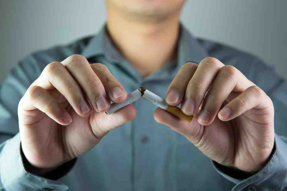 Does nicotine affect dental implants?