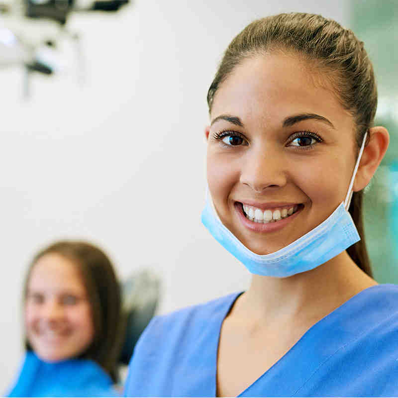 How long does it take to become an aesthetic dentist?