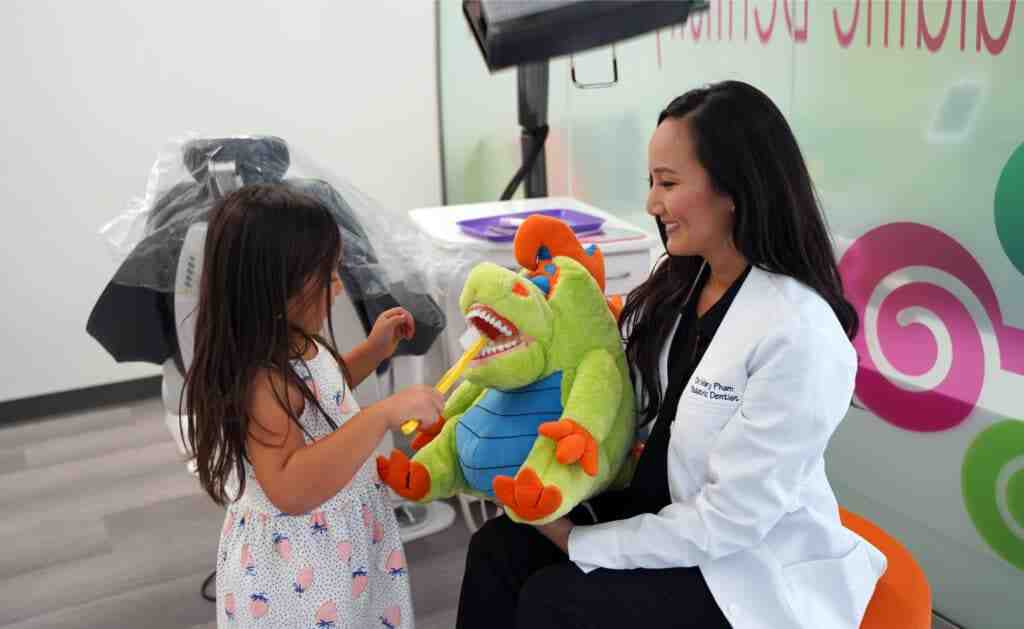 How much do dental implants cost 2020?