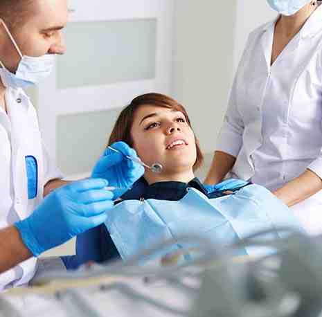 What type of dentist does cosmetic dentistry?