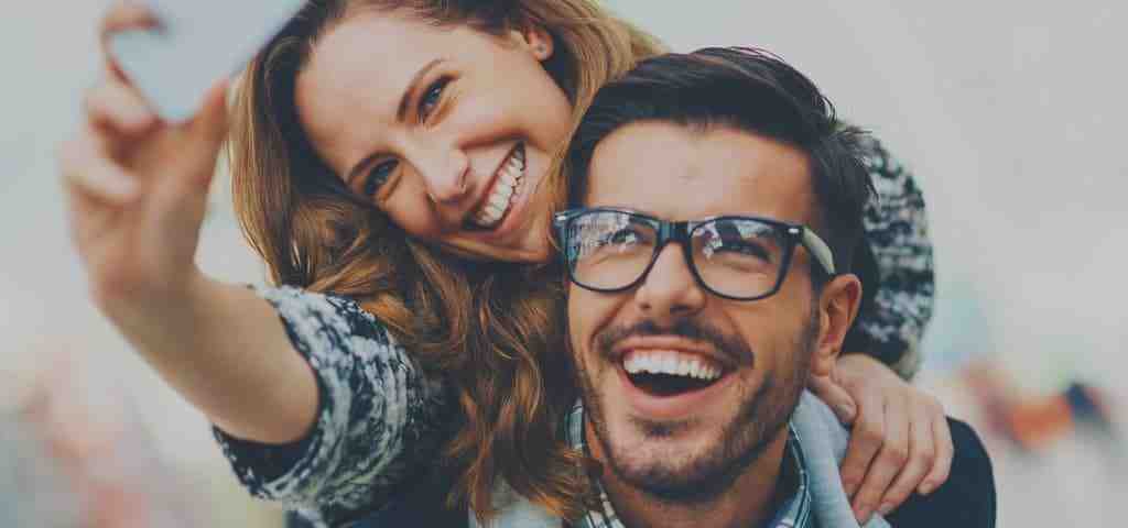 Can hydrogen peroxide damage dental crowns?