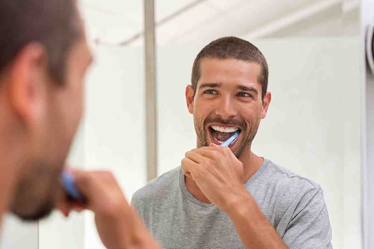 What is best toothpaste for implants?