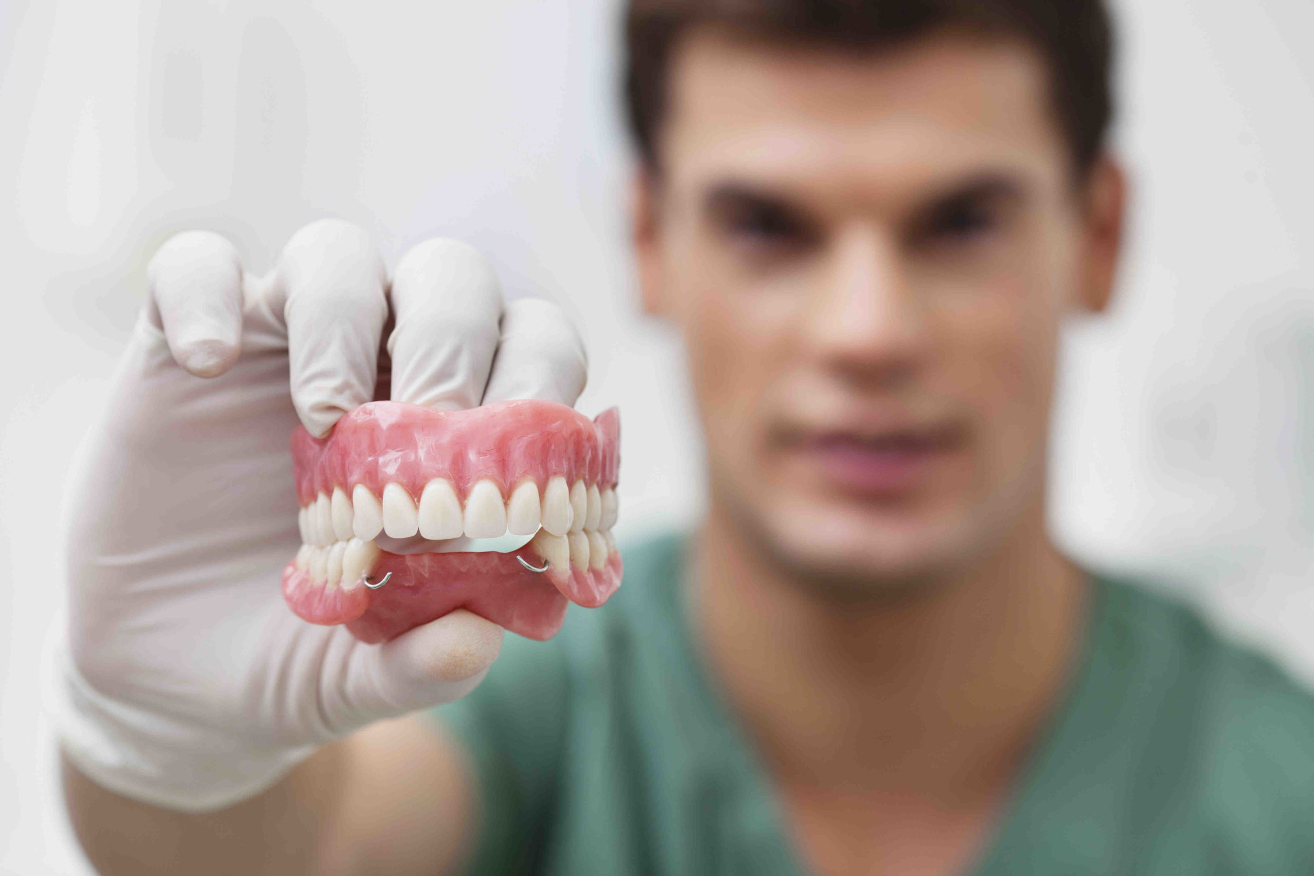 What is the best alternative to dental implants?