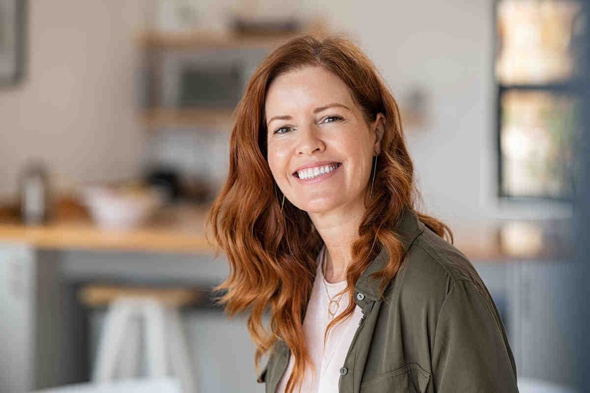 Who is not suitable for dental implants?