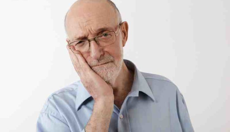 Would i be in pain if my dental implant failed?