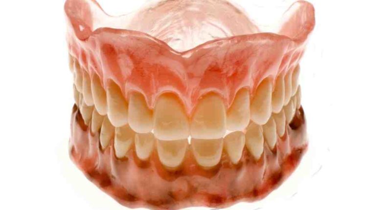 Can dentures be fitted immediately?