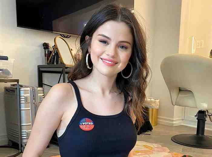 How often does Selena Gomez wash her hair?
