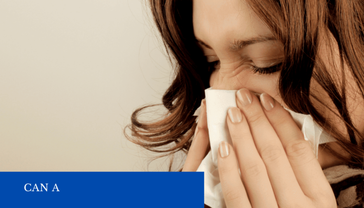 Is there an issue if a dental implant penetrates the sinus cavity