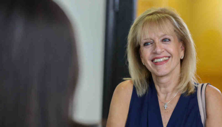 Smile huntington family|cosmetic|implant|reconstructive dentistry