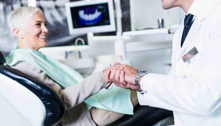 What to eat after a dental implant