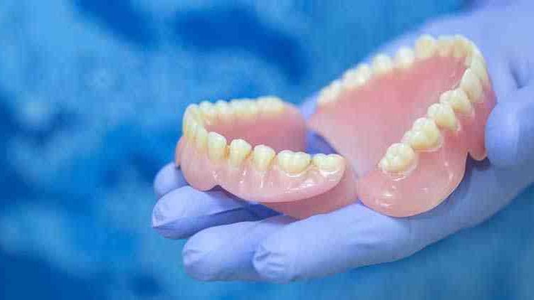 What type of dentures are the best?