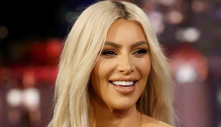 Who is the Kardashians dentist?