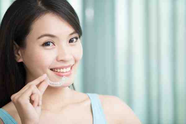 Can a dentist tell if you chew?
