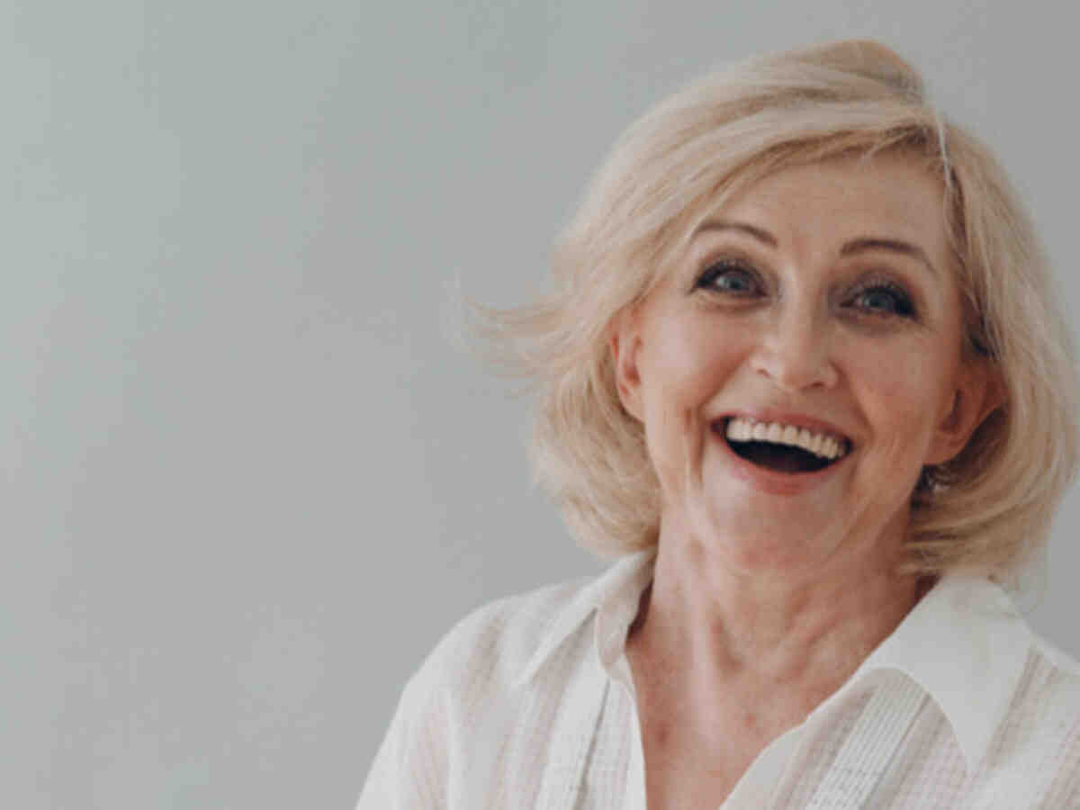 Can you be awake for dental implants?