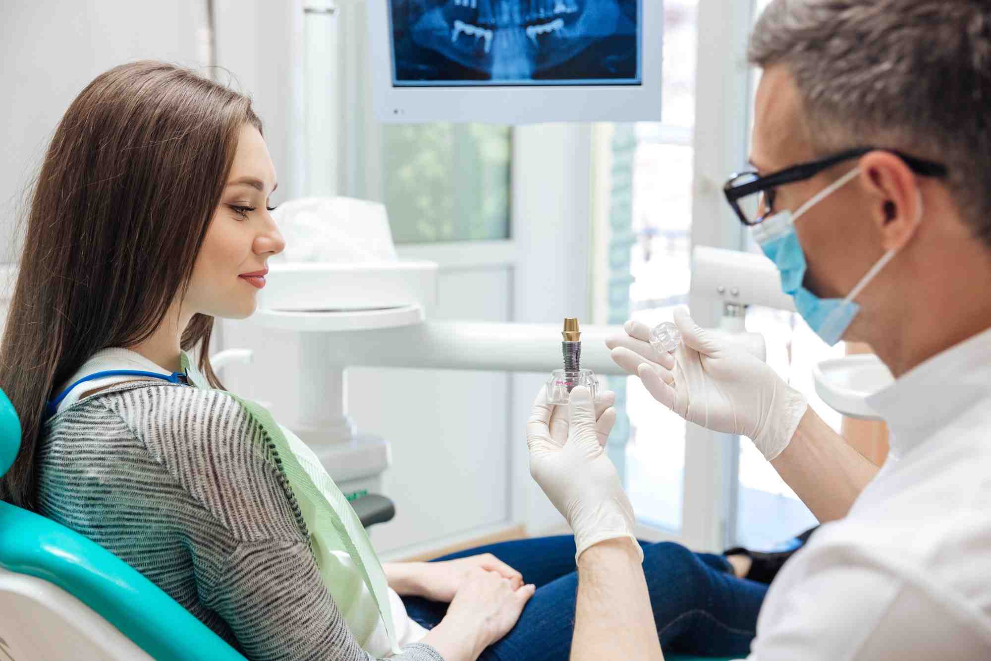 How do you choose a dental implant size?