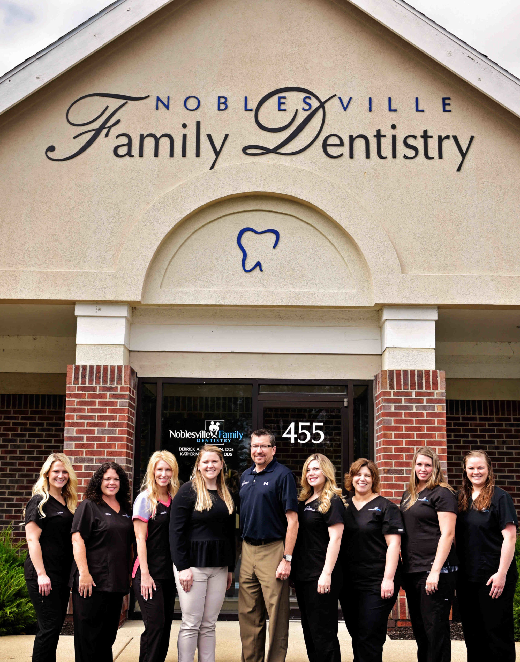 How many years does it take to become a dentist in USA?