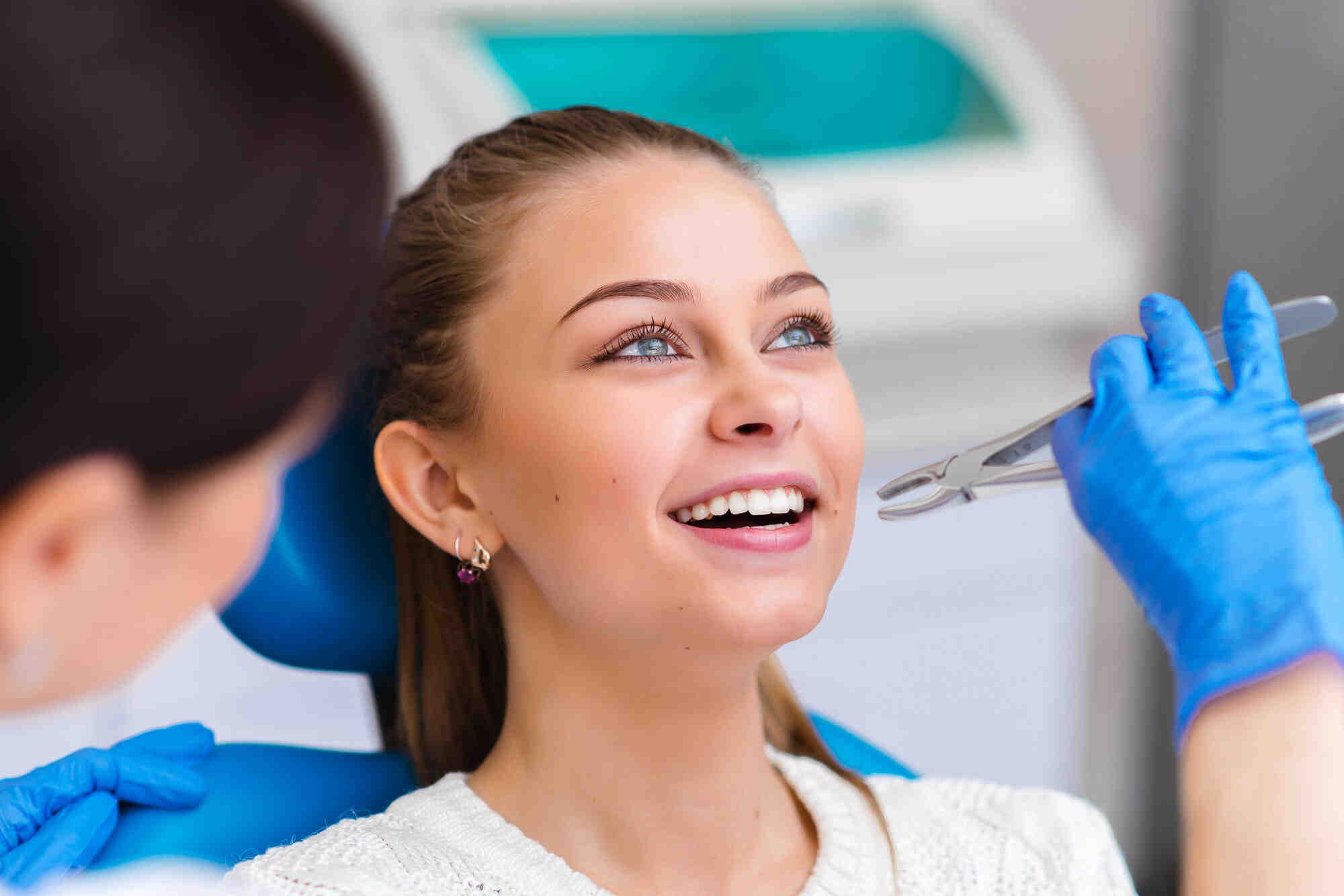 What happens if dental stitches are not removed?